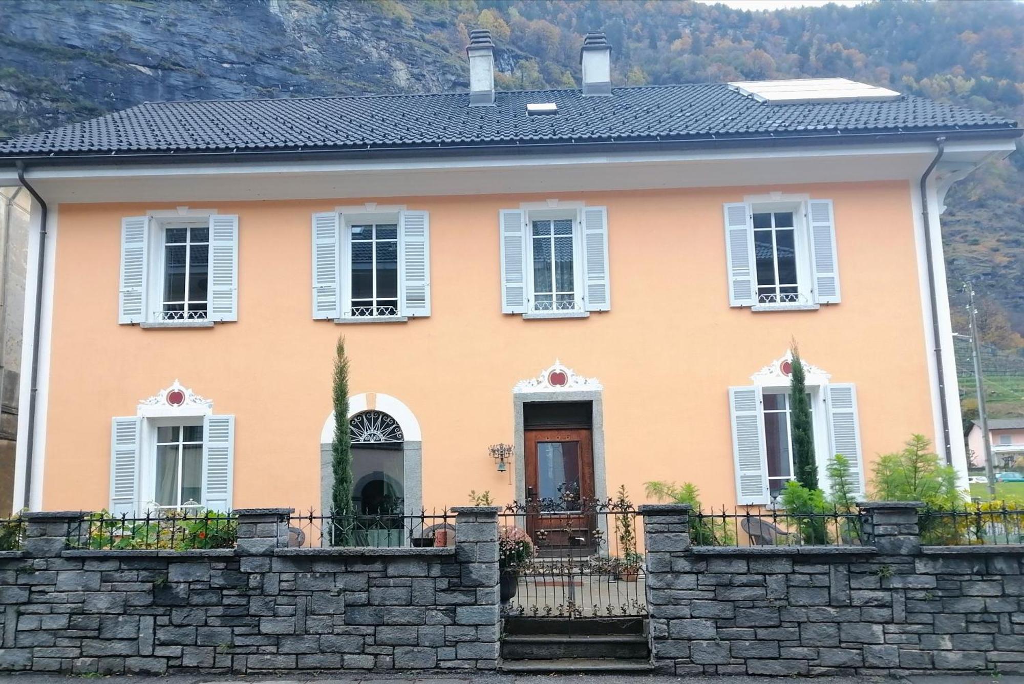 Casa Belgeri - Bed & Breakfast Dongio Bagian luar foto